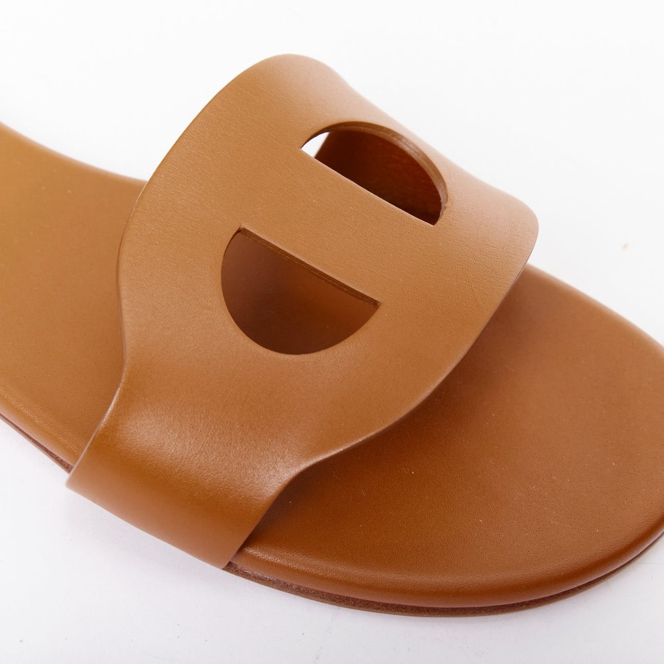 Hermes HERMES Lisboa Chaine d‚ÄôAncre brown leather cut out flat sandal slippers EU37.5 Size US 7.5 / IT 37.5 - 7 Thumbnail
