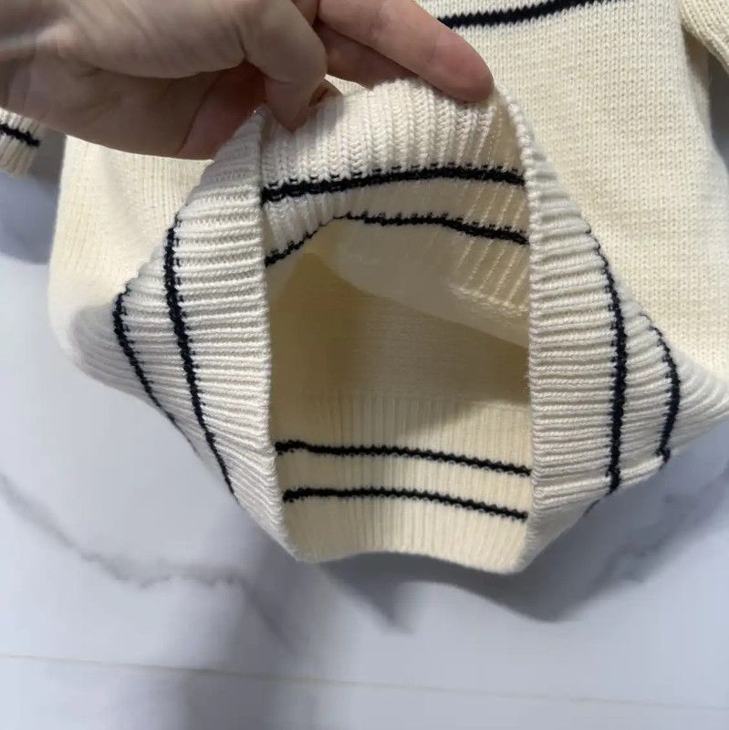 Dior Dior Women's White Wool Short Sleeve Sweater 0089 Size M / US 6-8 / IT 42-44 - 5 Thumbnail