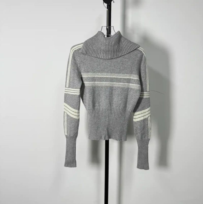 Dior Dior Gray Wool Pullover Sweater for Women 0089 Size S / US 4 / IT 40 - 2 Thumbnail