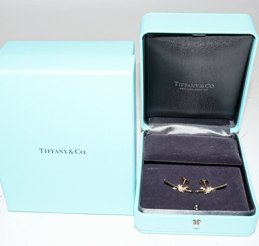Tiffany & Co. Tiffany & Co. Tiffany & Co. Knot Au750 Diamond Earrings Crocodile skin Earrings DUTY FREE for USA Size ONE SIZE - 3 Thumbnail
