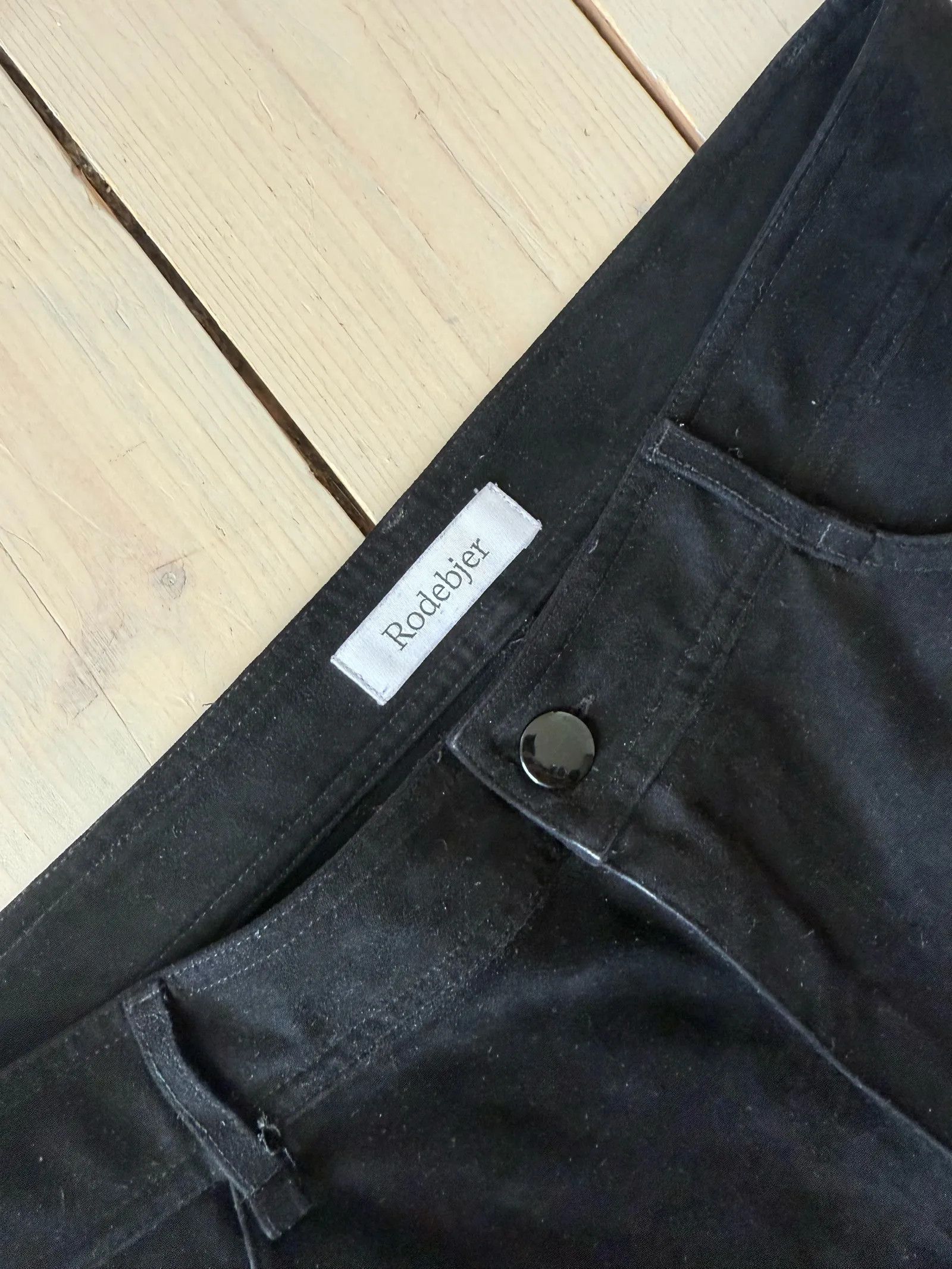 Rodebjer Rodebjer Eszti Suede Pants Size 27" / US 4 / IT 40 - 2 Thumbnail