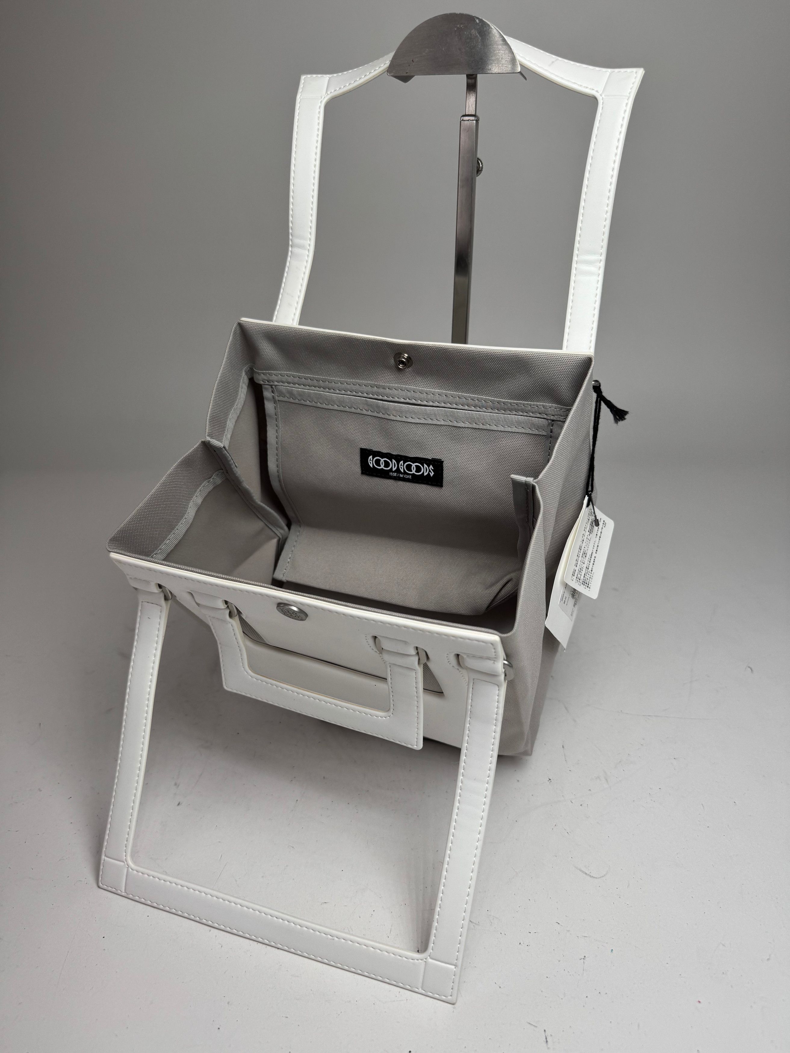 Issey Miyake Vintage Leather Canvas 2Way Bag Silver White Size ONE SIZE - 4 Thumbnail