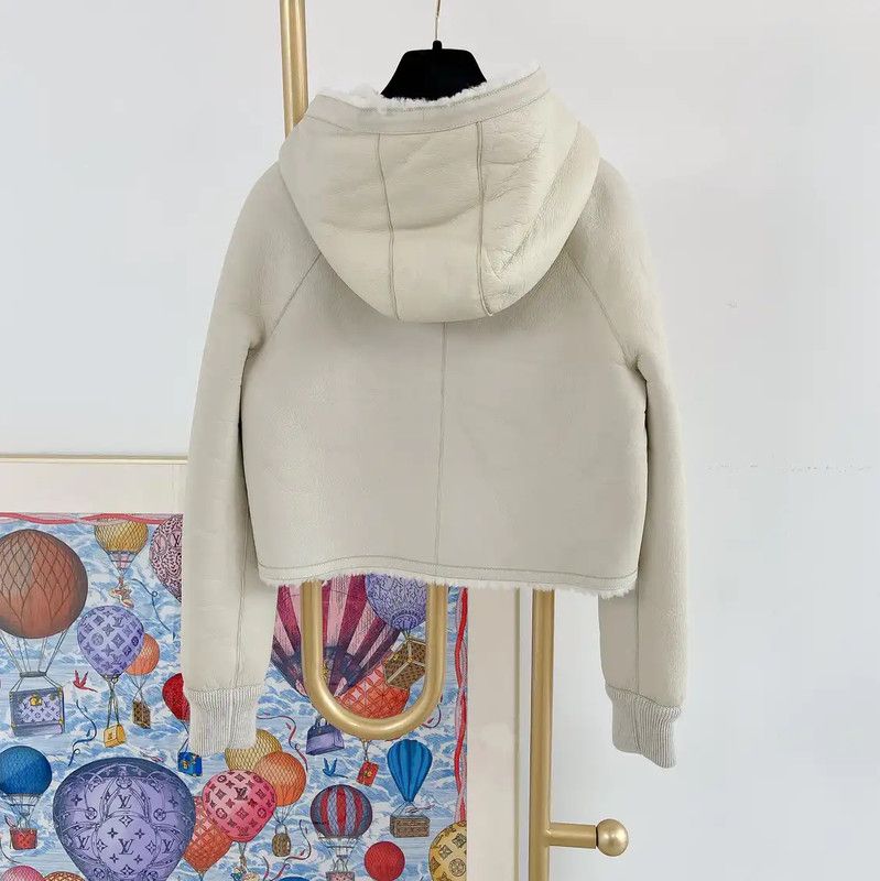 Dior Dior White Shearling Women's Jacket XS 0089 Size XS / US 0-2 / IT 36-38 - 2 Thumbnail