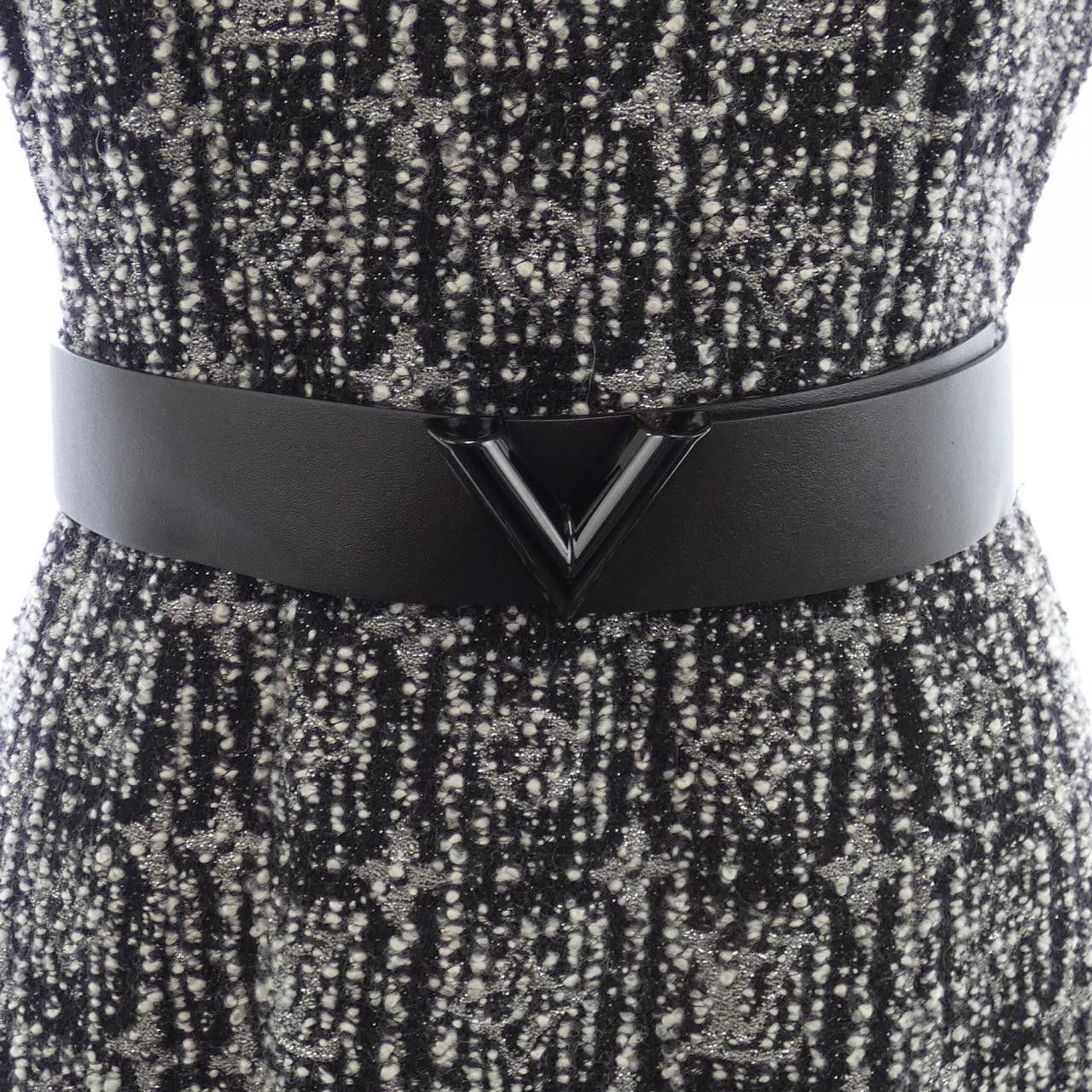 Louis Vuitton Louis Vuitton Louis Vuitton FKDR38ZPA Dress Others Dresses FKDR38ZPA DUTY FREE for USA Size ONE SIZE - 8 Thumbnail