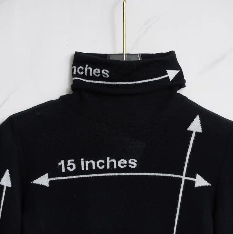 Moschino Moschino Black Wool Women’s Pullover Sweater 0089 Size XS / US 0-2 / IT 36-38 - 2 Thumbnail