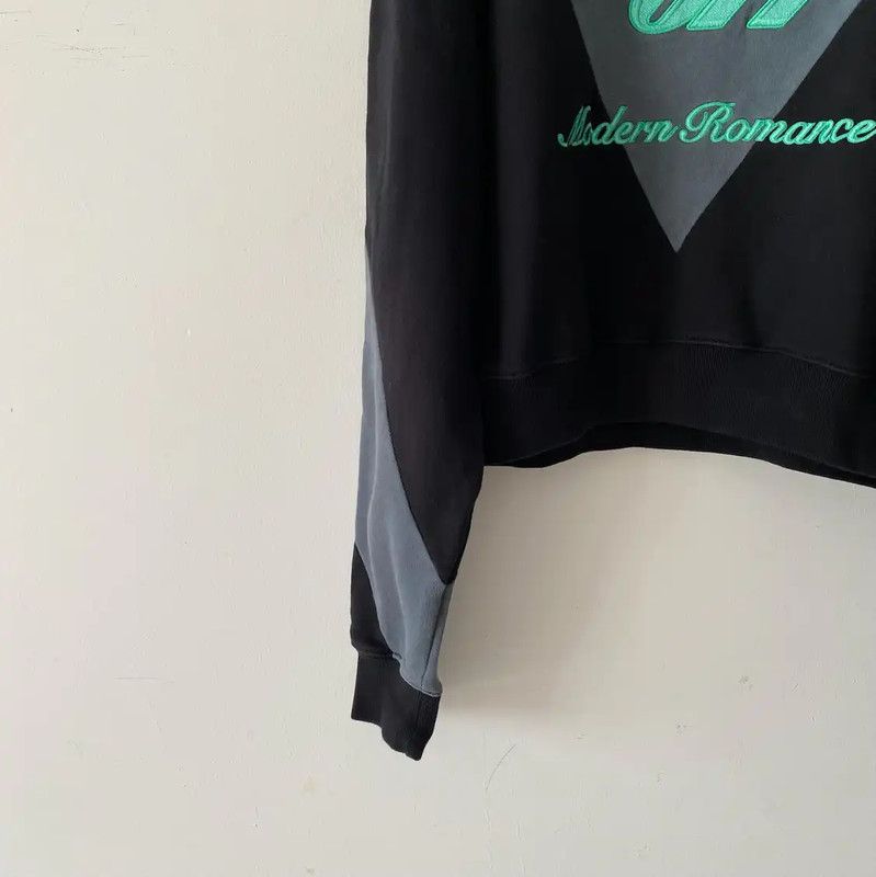 Off-White Off-White Modern Romance Long Sleeve Sweatshirt 0089 Size M / US 6-8 / IT 42-44 - 4 Thumbnail