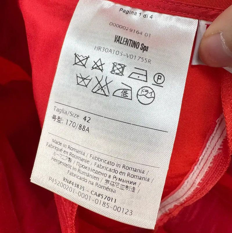 Valentino Valentino Red Cotton Logo Women's Shorts 0089 Size 42" / US 20 - 6 Thumbnail