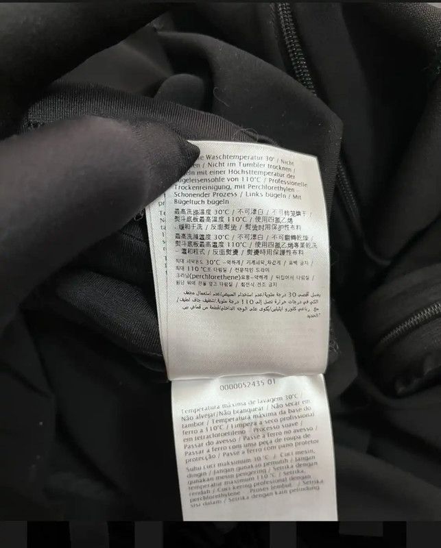 Valentino Valentino Black Long Sleeve Cardigan for Women 0089 Size XS / US 0-2 / IT 36-38 - 4 Thumbnail