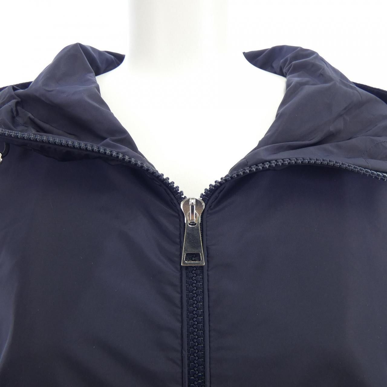 Moncler Moncler Moncler WETE Coat Others Outerwear WETE DUTY FREE for USA Size ONE SIZE - 5 Thumbnail
