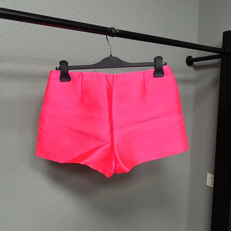 Valentino Valentino Pink Silk Ladies Shorts 0089 Size 30" / US 8 / IT 44 - 2 Thumbnail