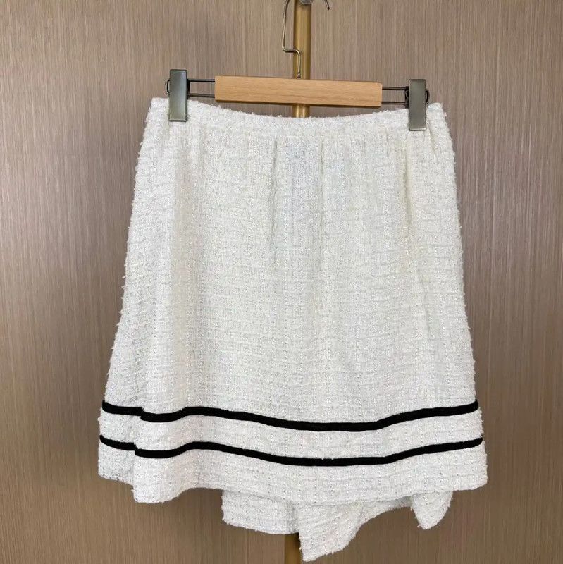 Valentino Valentino White Silk Midi Skirt 0089 Size 28" / US 6 / IT 42 - 2 Thumbnail