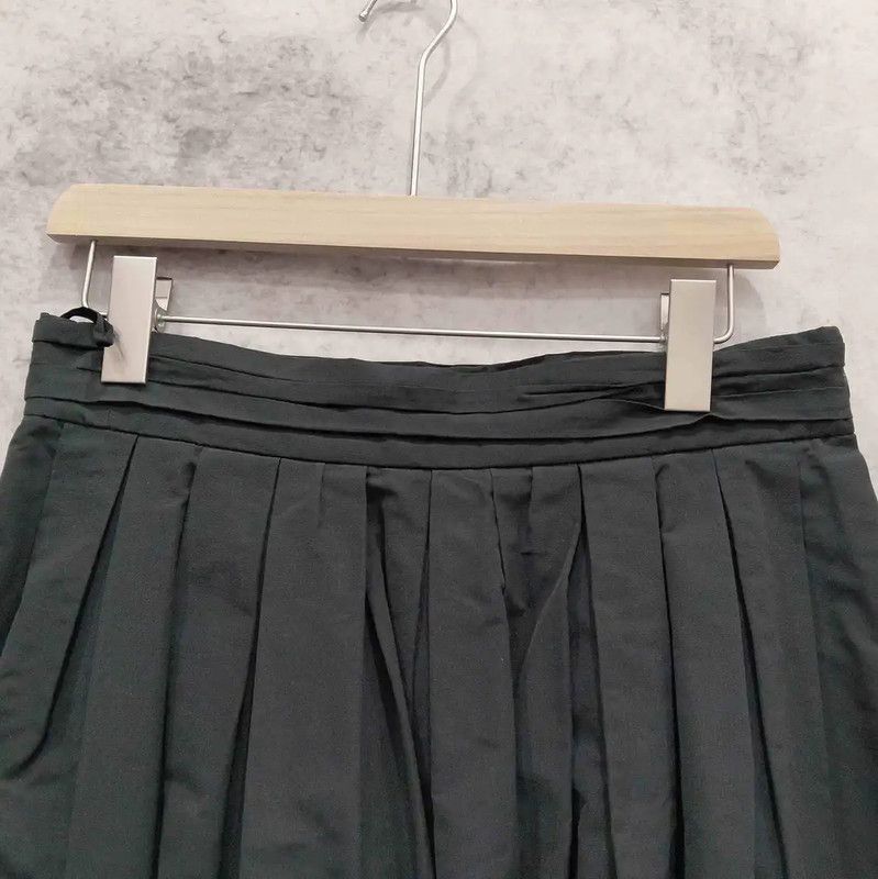 Valentino Valentino Black Pleated Skirt for Women 0089 Size 30" / US 8 / IT 44 - 3 Thumbnail