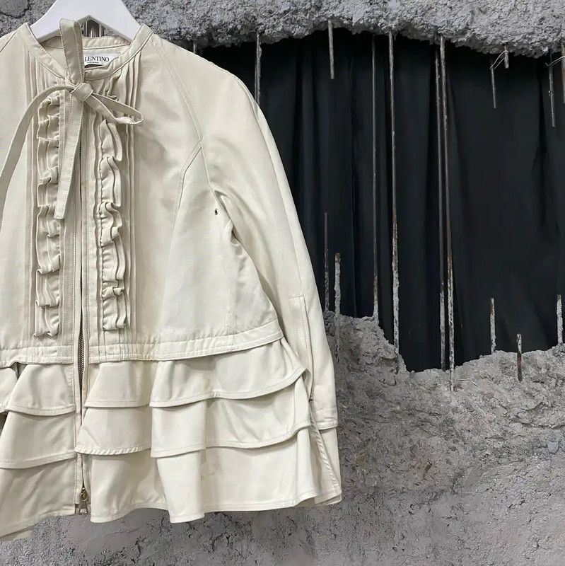 Valentino Valentino Ivory Spring Autumn Women's Jacket 0089 Size ONE SIZE - 4 Thumbnail