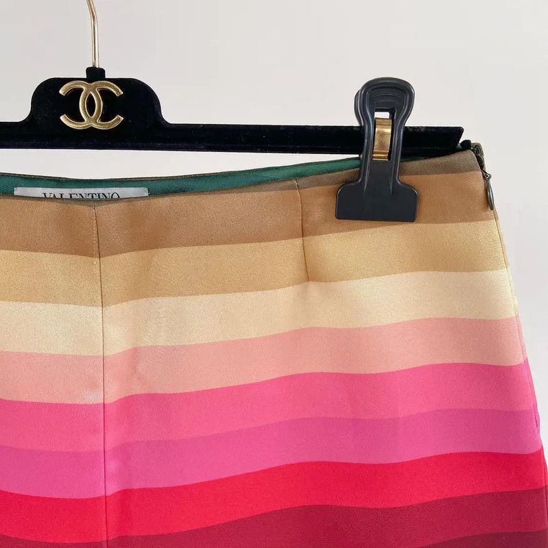 Valentino Valentino Color-Block Women's Summer Shorts 0089 Size 28" / US 6 / IT 42 - 3 Thumbnail