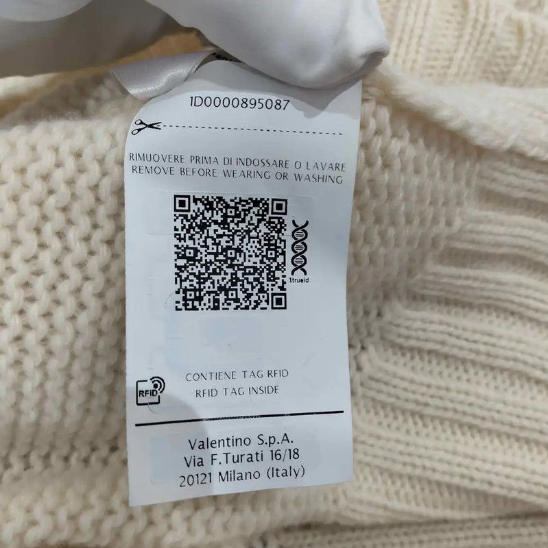 Valentino Valentino Beige Wool Long Sleeve Sweater 0089 Size S / US 4 / IT 40 - 5 Thumbnail