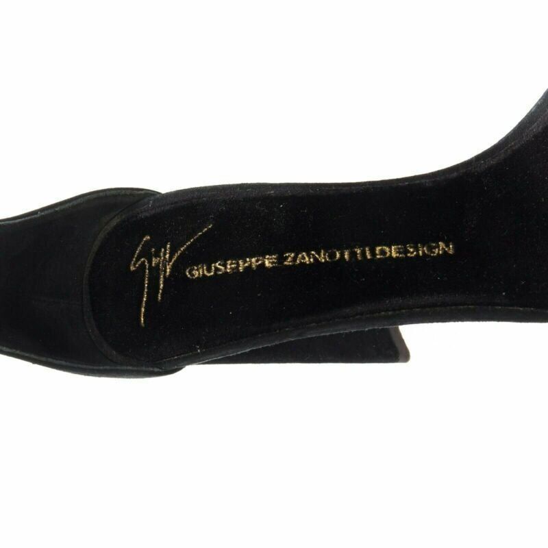 Giuseppe Zanotti new GIUSEPPE ZANOTTI Ellis 2017 black geometric crystal embellished sandal EU39 Size US 9 / IT 39 - 11 Thumbnail