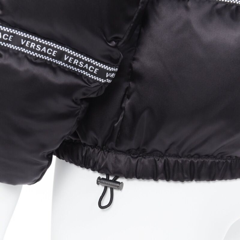 Versace new VERSACE Nastro Stampa black logo ribbon goose down padded jacket IT46 S Size US S / EU 44-46 / 1 - 9 Thumbnail