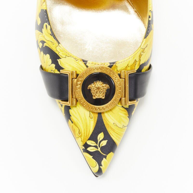 Versace new VERSACE 1992 Tribute Baroque Hibiscus barocco Medusa leather pump EU36.5 Size US 6.5 / IT 36.5 - 7 Thumbnail