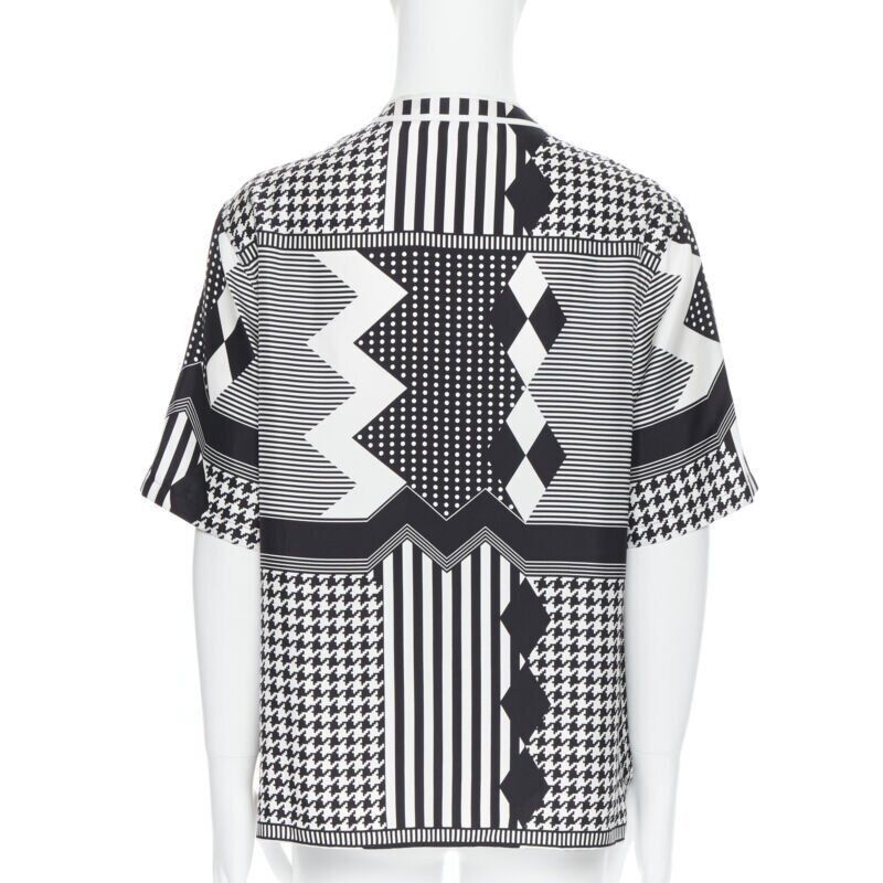 Versace new VERSACE 2019 100% silk Double Love Heart geometric baseball shirt EU39 M Size US M / EU 48-50 / 2 - 5 Thumbnail
