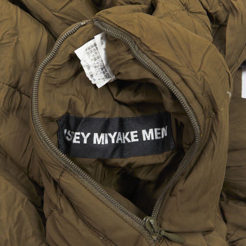 Issey Miyake ISSEY MIYAKE black green reversible pleated crinkled padded jacket L Size US L / EU 52-54 / 3 - 10 Thumbnail