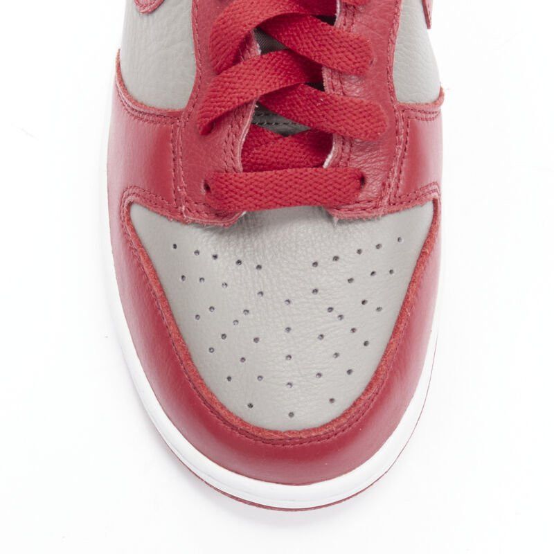 Nike NIKE Dunk High UNLV soft grey university red high top dunk sneaker US8 EU38 Size US 8 / IT 38 - 6 Thumbnail
