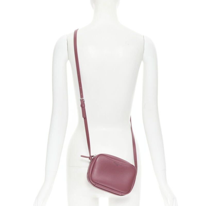 Balenciaga new BALENCIAGA Demna Everyday Camera XS burgundy red logo camera crossbody bag Size ONE SIZE - 2 Thumbnail