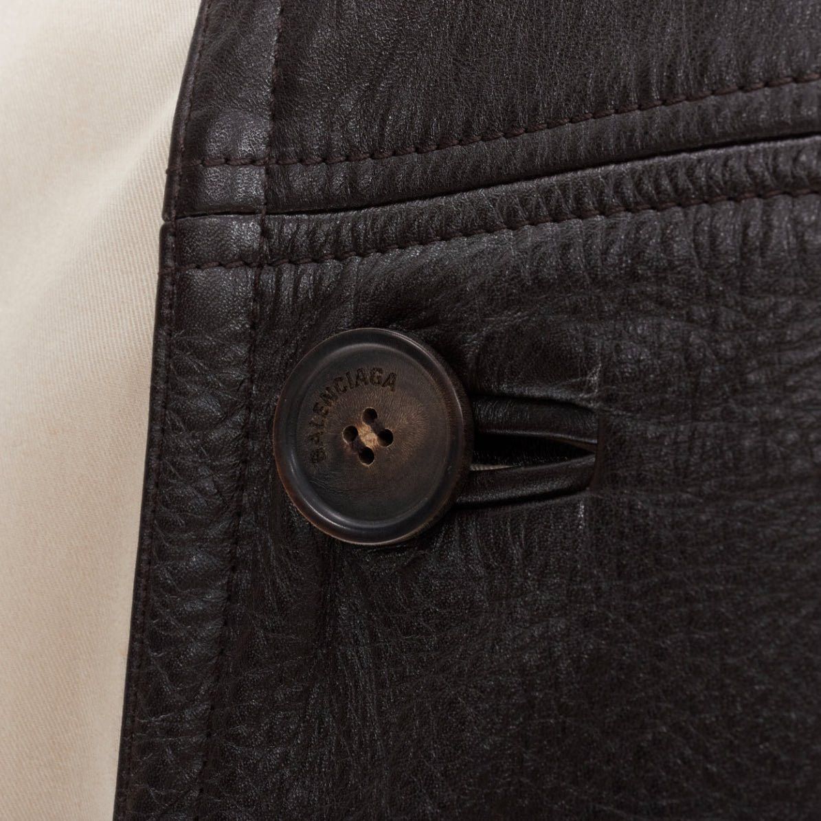 Balenciaga BALENCIAGA Fake Layering black leather beige trench belted coat M Size US M / EU 48-50 / 2 - 12 Thumbnail