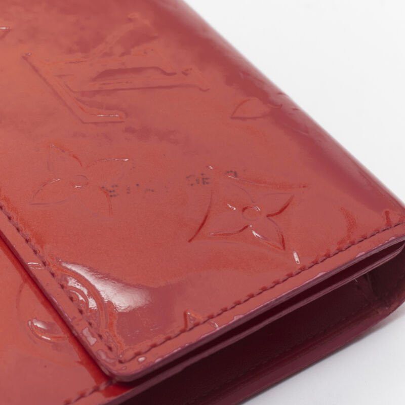 Louis Vuitton LOUIS VUITTON Vernis red patent LV logo emboss flap continental wallet Size ONE SIZE - 5 Thumbnail