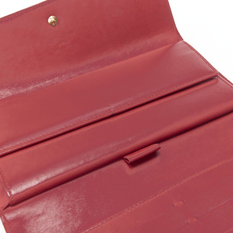 Louis Vuitton LOUIS VUITTON Vernis red patent LV logo emboss flap continental wallet Size ONE SIZE - 9 Thumbnail