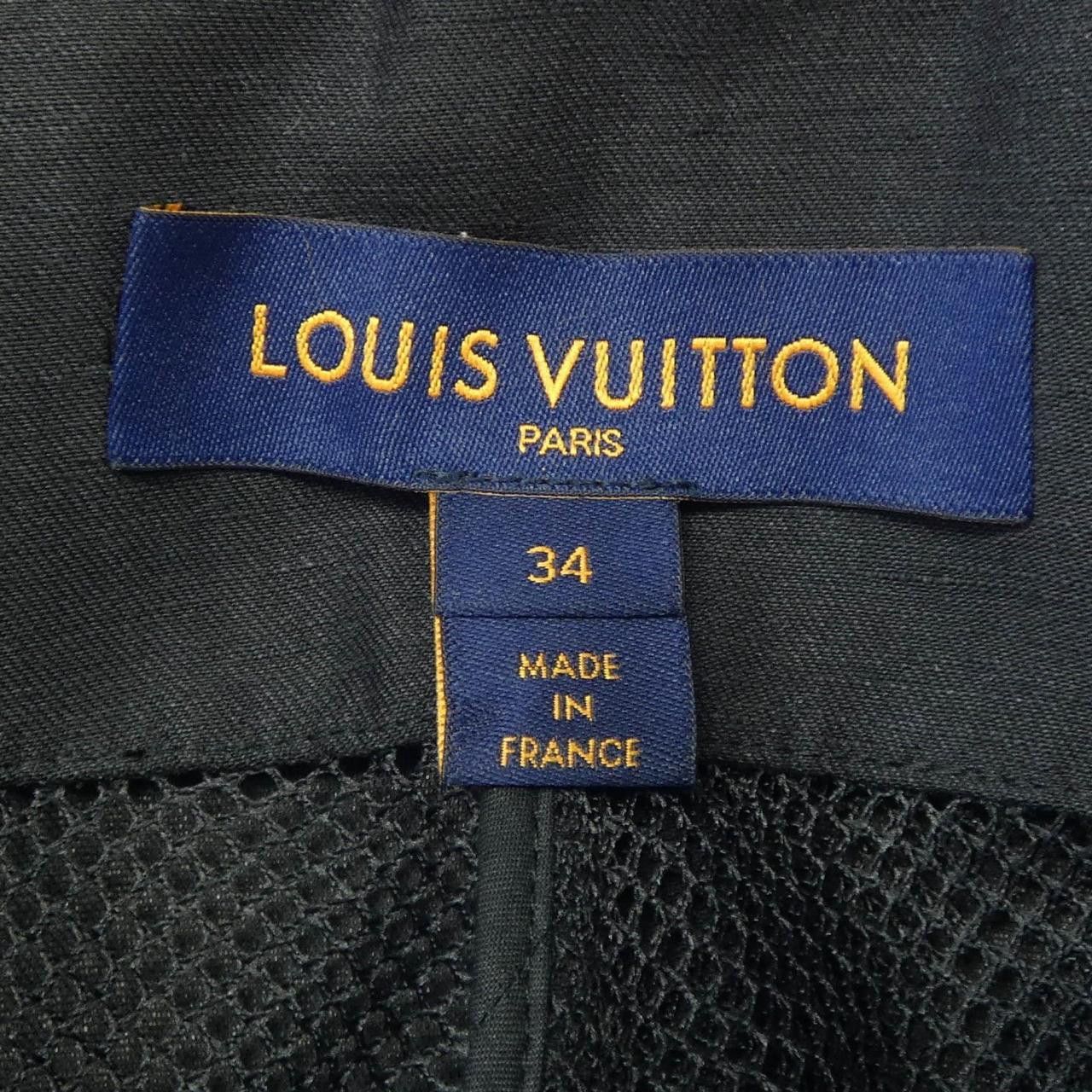 Louis Vuitton Louis Vuitton Louis Vuitton Jacket Cotton Outerwear FKVE98GIK DUTY FREE for USA Size ONE SIZE - 5 Thumbnail