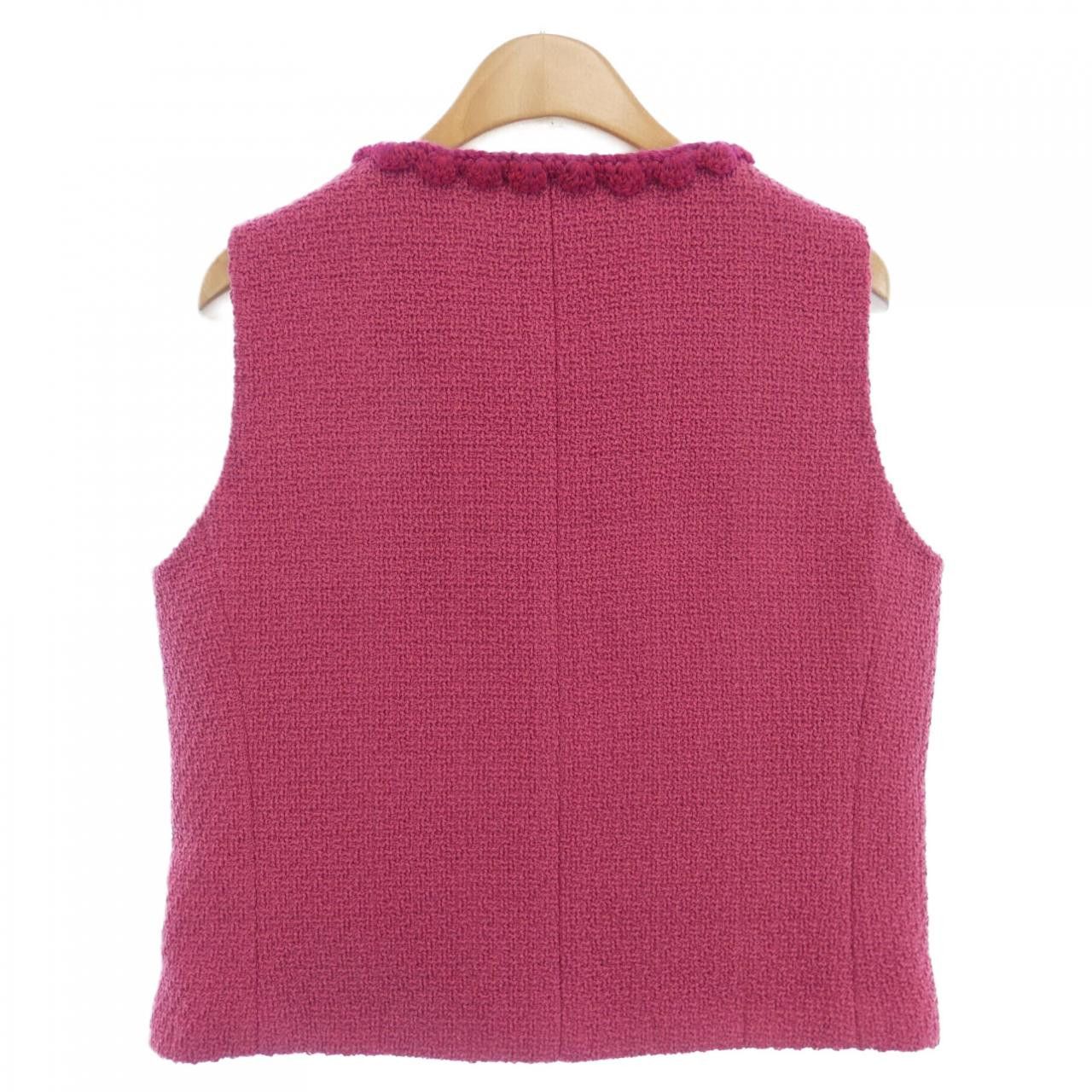 Chanel Chanel Chanel P77704V67203 Vest Others Tops P77704V67203 DUTY FREE for USA Size ONE SIZE - 2 Thumbnail