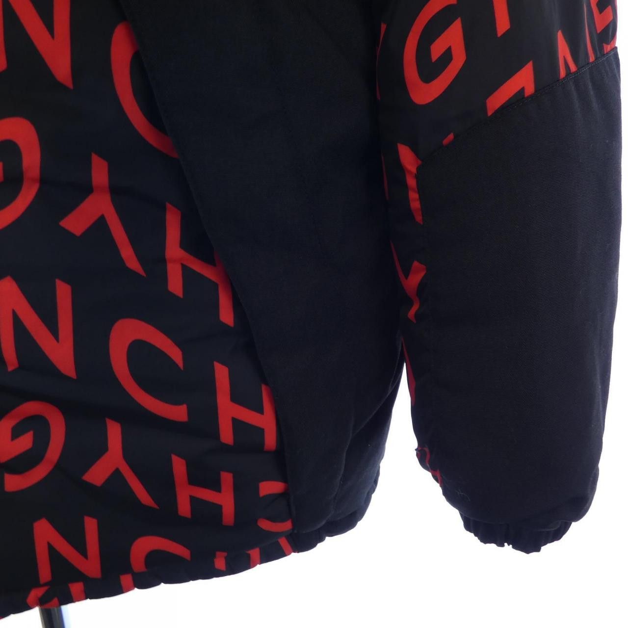Givenchy Givenchy Givenchy BM00MS13KY Down Jacket Others Outerwear BM00MS13KY DUTY FREE for USA Size ONE SIZE - 5 Thumbnail