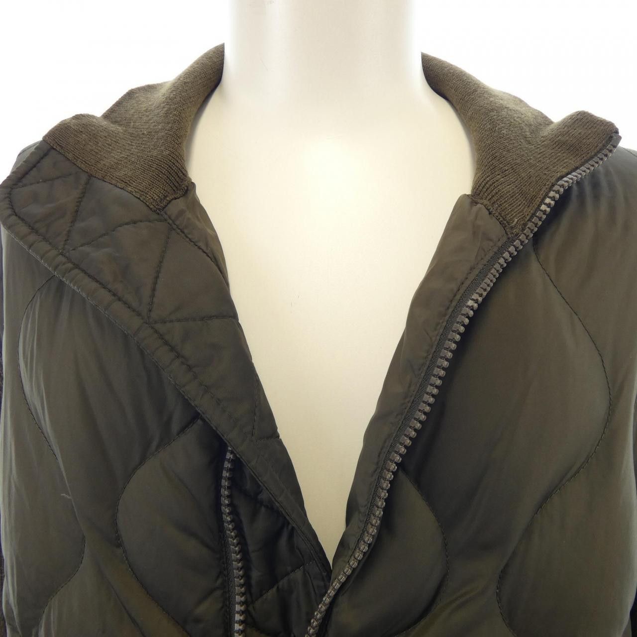 Moncler Moncler Moncler Down Jacket Others Outerwear 20919411100 DUTY FREE for USA Size ONE SIZE - 6 Thumbnail