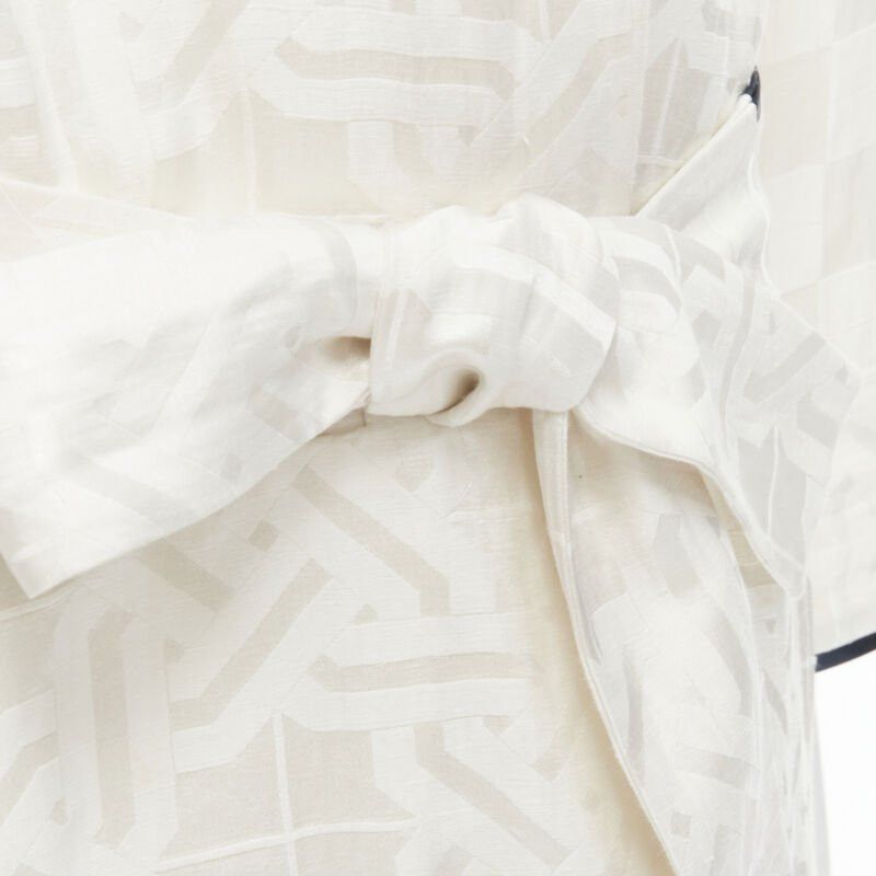 Haider Ackermann HAIDER ACKERMANN white geometric jacquard linen silk belted robe shirt FR36 XS Size XS / US 0-2 / IT 36-38 - 2 Thumbnail