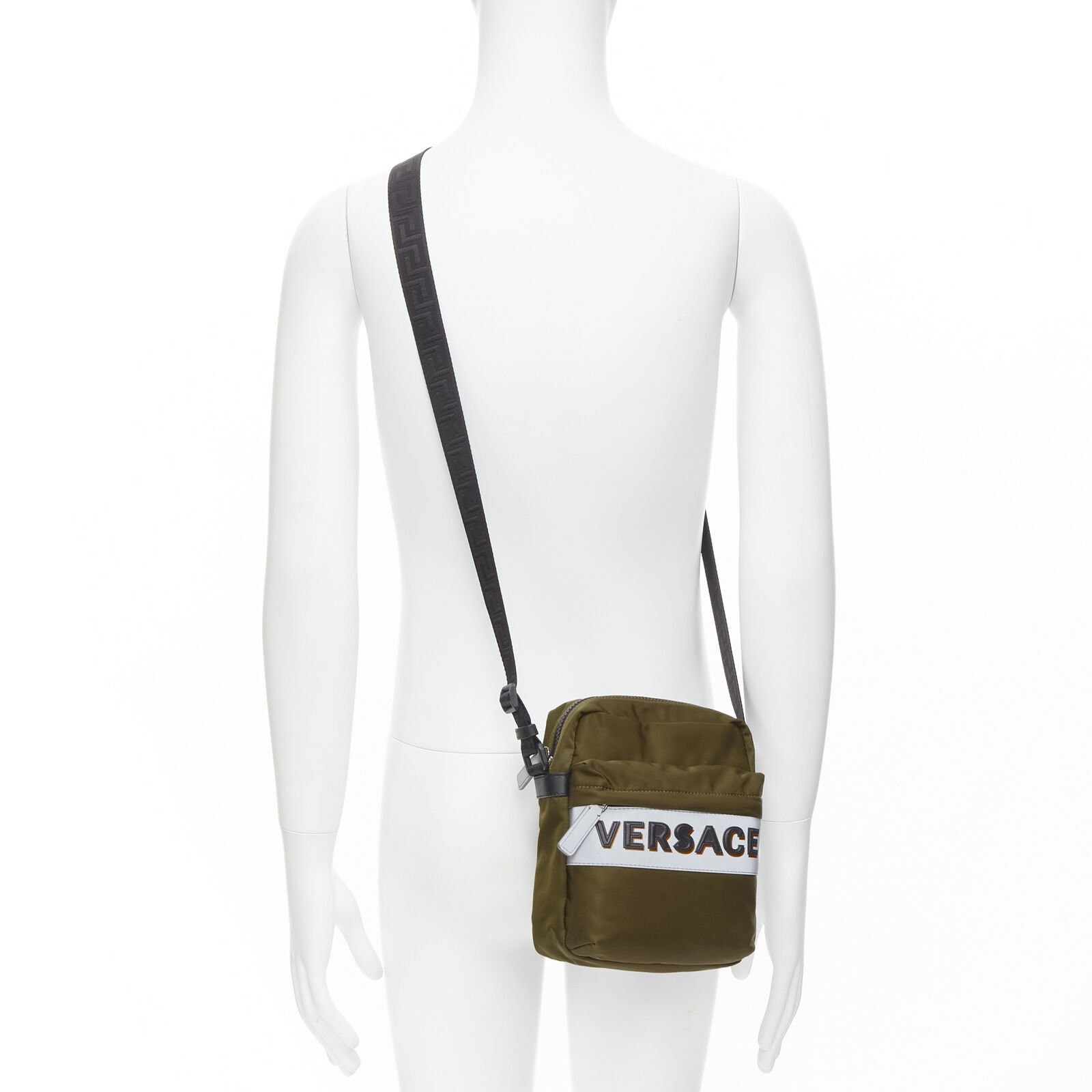 Versace new VERSACE reflective logo green nylon Greca strap crossbody messenger bag Size ONE SIZE - 2 Thumbnail