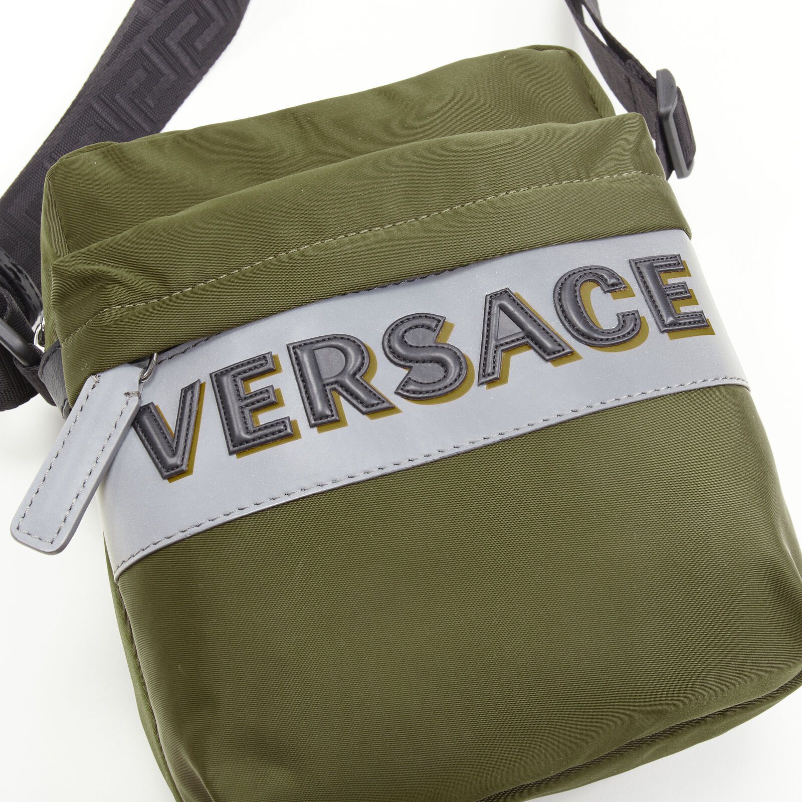 Versace VERSACE reflective logo green nylon Greca strap crossbody messenger bag Size ONE SIZE - 7 Thumbnail