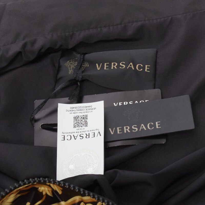 Versace VERSACE Le Pop Classique black red Barocco print nylon track jacket IT52 XL Size US XL / EU 56 / 4 - 10 Thumbnail