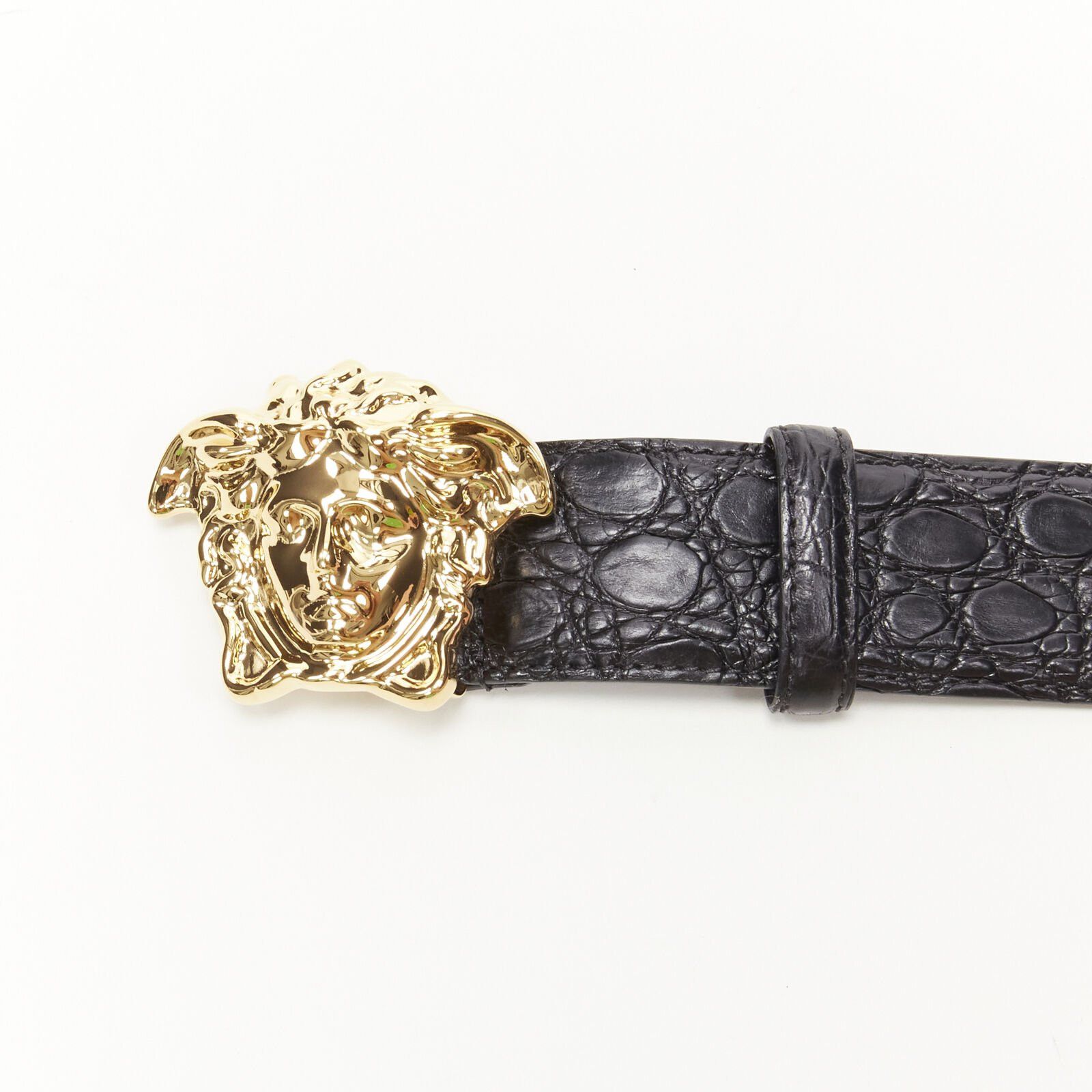 Versace VERSACE $1200 La Medusa gold buckle black scaled leather belt 115cm 44-48" Size 44 - 4 Thumbnail