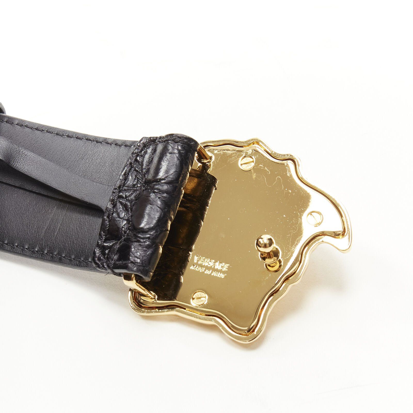 Versace VERSACE $1200 La Medusa gold buckle black scaled leather belt 115cm 44-48" Size 44 - 6 Thumbnail