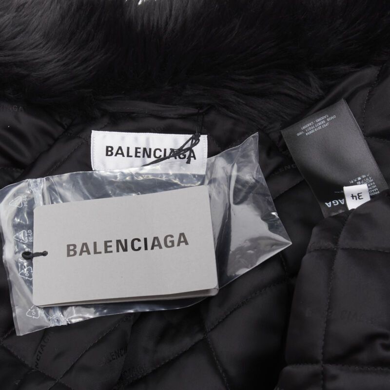 Balenciaga runway BALENCIAGA Demna 2019 Runway black faux fur Swing off shoulder coat FR34 Size S / US 4 / IT 40 - 8 Thumbnail