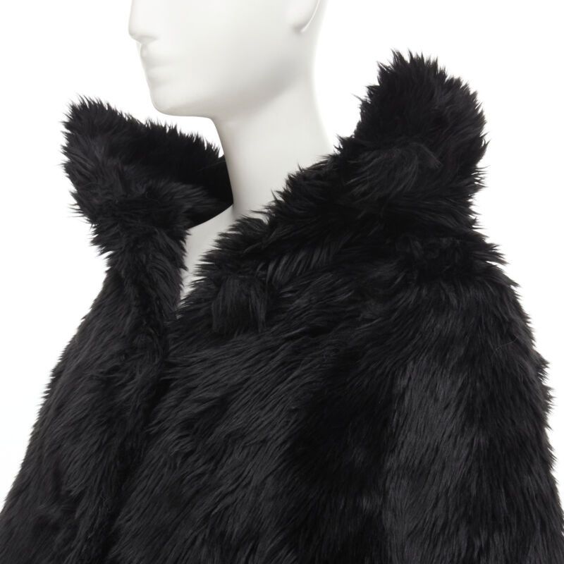 Balenciaga runway BALENCIAGA Demna 2019 Runway black faux fur Swing off shoulder coat FR34 Size S / US 4 / IT 40 - 2 Thumbnail