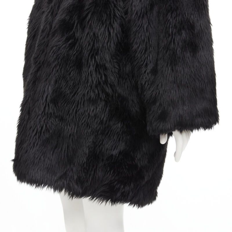 Balenciaga runway BALENCIAGA Demna 2019 Runway black faux fur Swing off shoulder coat FR34 Size S / US 4 / IT 40 - 7 Thumbnail