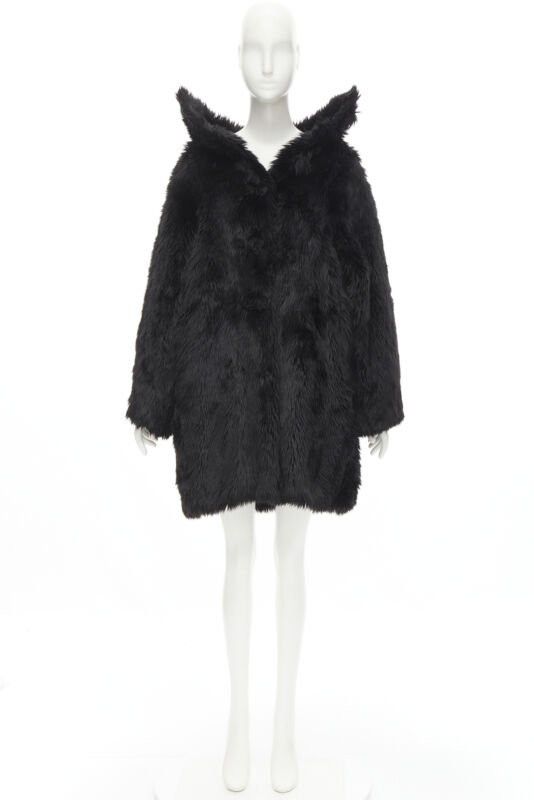 Balenciaga runway BALENCIAGA Demna Runway black faux fur Swing off shoulder coat FR34 XS Size XS / US 0-2 / IT 36-38 - 9 Thumbnail