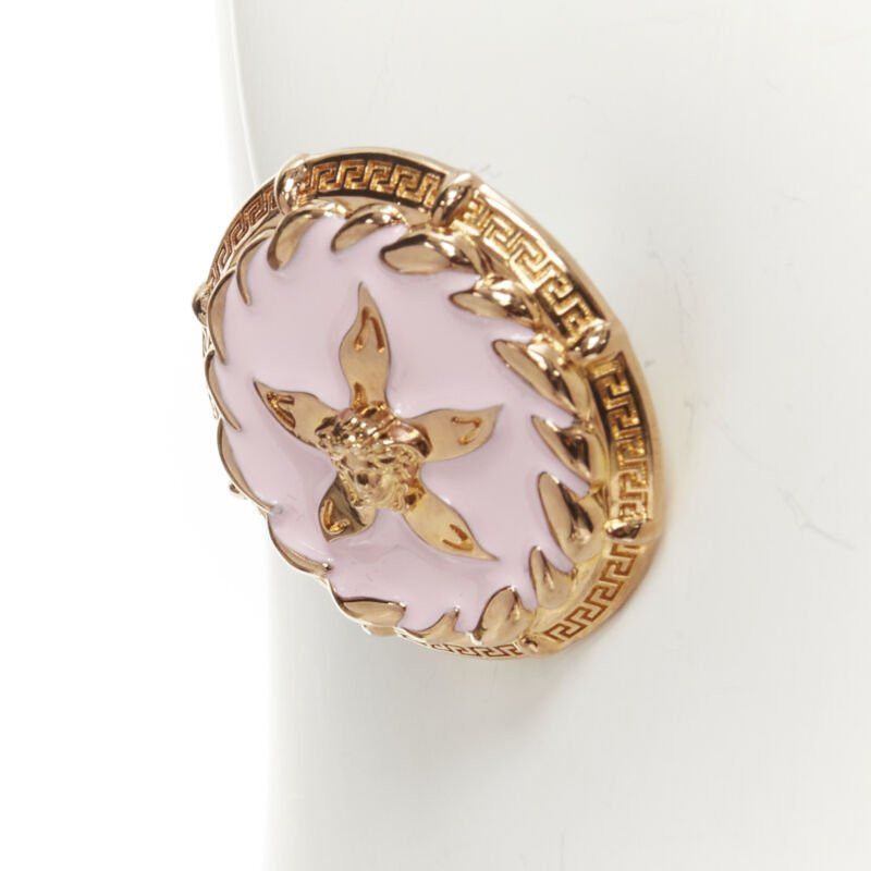 Versace VERSACE 2021 Runway Tresor De La Mer pink enamel gold Greca starfish earring Size ONE SIZE - 4 Thumbnail