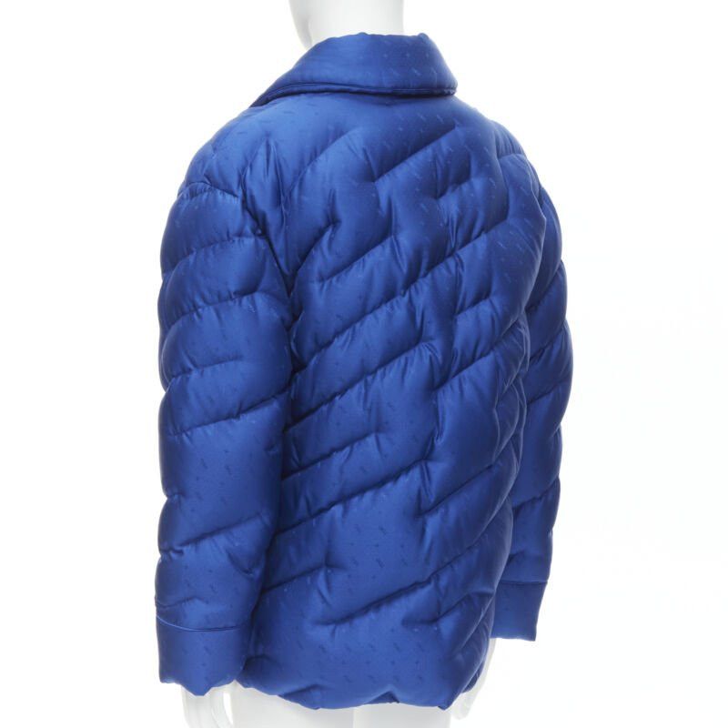 Fendi new FENDI 2021 Runway 100% silk blue logo goose down puffer jacket IT50 L Size US L / EU 52-54 / 3 - 6 Thumbnail