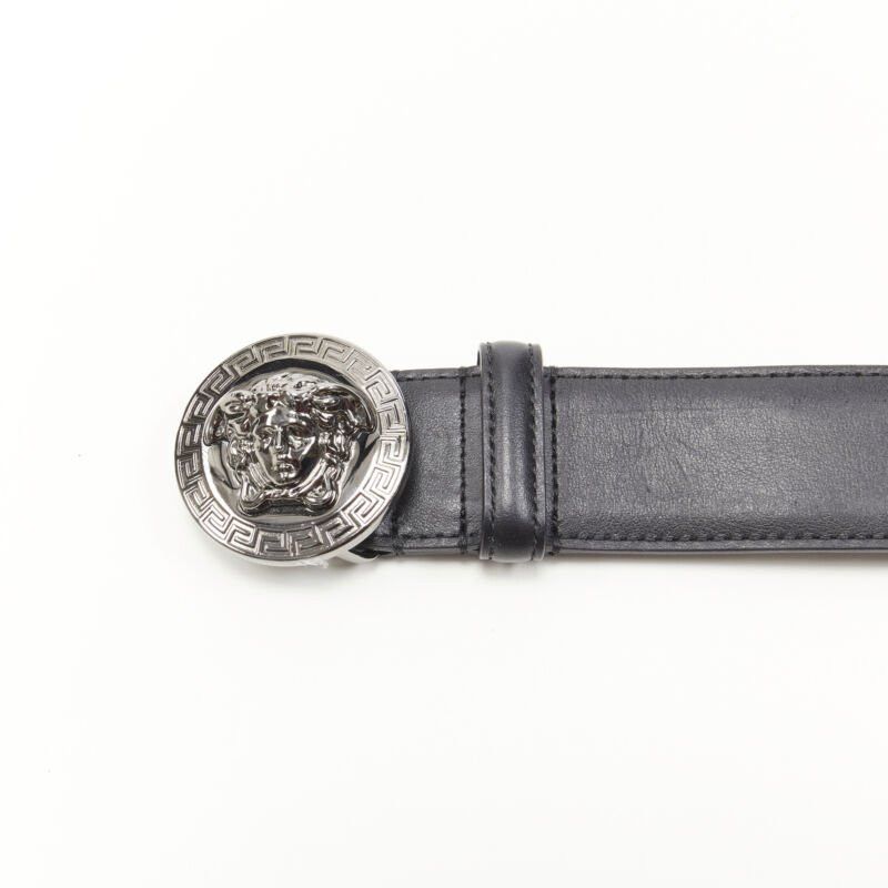 Versace new VERSACE Medusa Medallion Coin silver buckle black leather belt 115cm 44-48" Size ONE SIZE - 5 Thumbnail