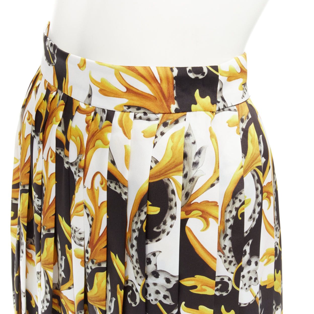Versace VERSACE Barocco Acanthus black gold print pleated high slit skirt IT36 XS Size 24" / US 00 / IT 34 - 2 Thumbnail