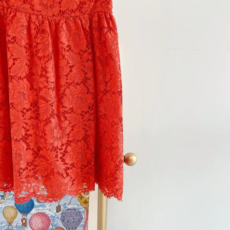 Valentino Valentino Red Lace Sleeveless Dress for Women 0089 Size M / US 6-8 / IT 42-44 - 4 Thumbnail