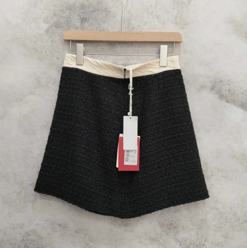Valentino Valentino A-Line Skirt in Black and Cream 0089 Size 31" - 2 Thumbnail