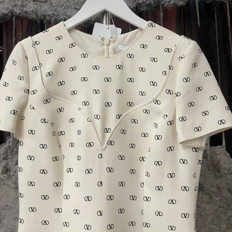 Valentino Valentino Summer Short Sleeve Dress in Off-White 0089 Size ONE SIZE - 3 Thumbnail